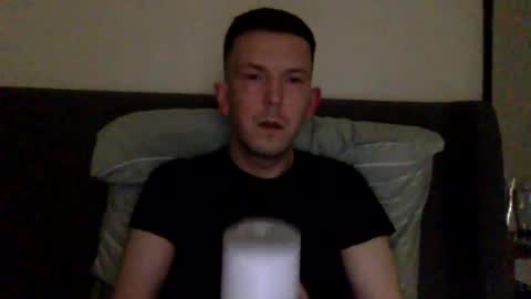 Snapshot of scullion1990 chatting on July 5, 11:34 pm scullion1990 online show from July 5, 11:34 pm
