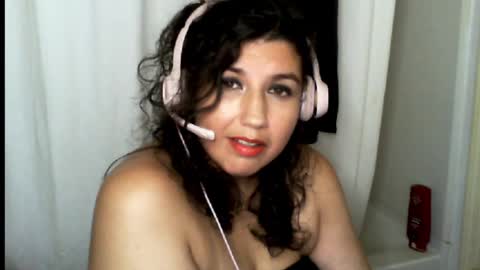 Snapshot of scumbagsmith chatting on September 25, 9:40 pm Danni online show from September 25, 9:40 pm