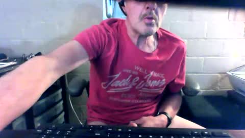 eating pussy  sucking dick online show from December 3, 5:15 am