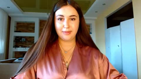 Elizabeth  online show from October 30, 11:44 am