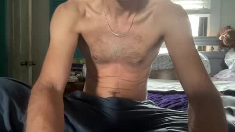 Snapshot of seaboy78 chatting on December 1, 6:35 pm Skylar87 online show from December 1, 6:35 pm