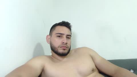 seank_noszka online show from November 24, 10:42 pm