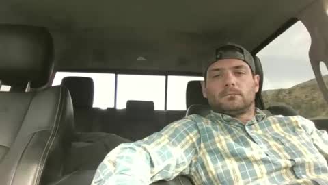 seanls421988 online show from March 31, 3:12 pm