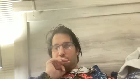 seansweetheart online show from March 4, 5:02 am