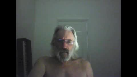 Snapshot of seantheflyer chatting on February 14, 12:40 am seantheflyer online show from February 14, 12:40 am