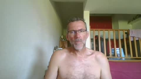 Snapshot of seb846894 chatting on June 19, 11:25 am seb846894 online show from June 19, 11:25 am