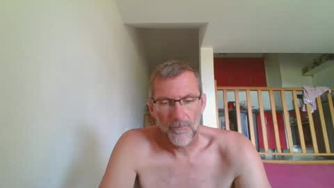 Snapshot of seb846894 chatting on June 20, 3:48 pm seb846894 online show from June 20, 3:48 pm