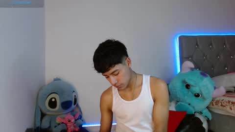 sebas_fire4 online show from March 15, 12:27 am