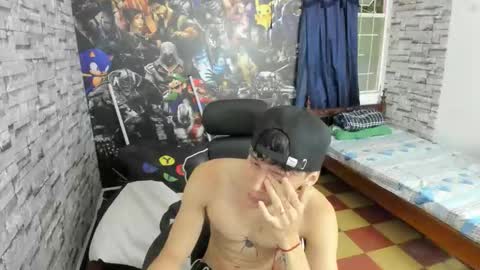 Snapshot of sebas_jusa chatting on April 16, 1:56 pm sebas jusa online show from April 16, 1:56 pm