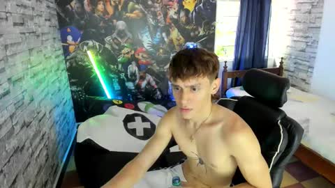 Snapshot of sebas_jusa chatting on May 23, 3:27 pm sebas jusa online show from May 23, 3:27 pm