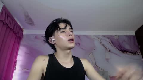 sebastian online show from March 10, 8:12 pm