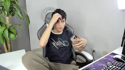 sebastian online show from March 11, 4:35 pm