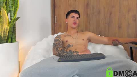 sebastian online show from March 7, 1:57 am