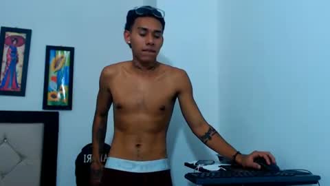 Snapshot of sebasbight chatting on September 15, 9:04 pm sebasbight online show from September 15, 9:04 pm