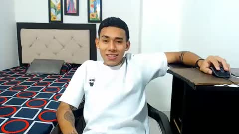 Snapshot of sebasbight chatting on September 28, 12:49 am sebasbight online show from September 28, 12:49 am