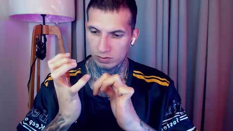 Sebastian online show from October 28, 1:53 am