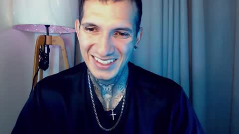 Sebastian online show from November 8, 1:55 pm