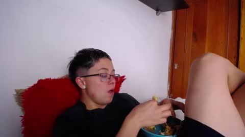 Myystiic online show from February 10, 6:12 pm