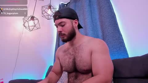 Instagram jeanpaulfit  online show from February 10, 4:58 pm