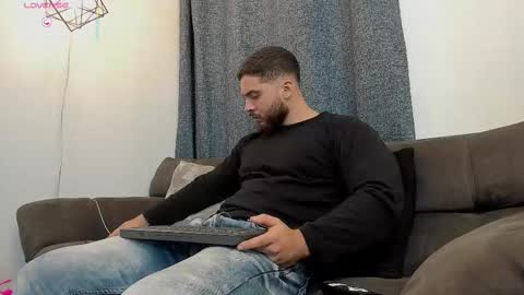 Instagram jeanpaulfit  online show from September 26, 12:14 am