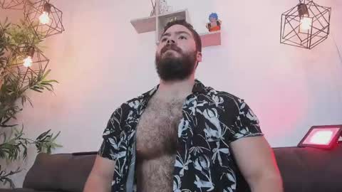 Snapshot of sebastianvilla__ chatting on June 7, 8:56 pm Instagram jeanpaulfit online show from June 7, 8:56 pm
