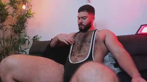 Snapshot of sebastianvilla__ chatting on June 13, 9:02 pm Instagram jeanpaulfit online show from June 13, 9:02 pm