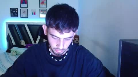 Sebas online show from February 3, 11:43 pm