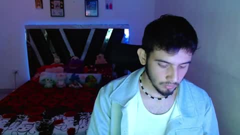 Snapshot of sebasxxl12 chatting on May 15, 9:44 pm Sebas online show from May 15, 9:44 pm