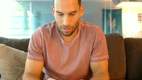 Sebastian Royce online show from August 7, 12:45 am