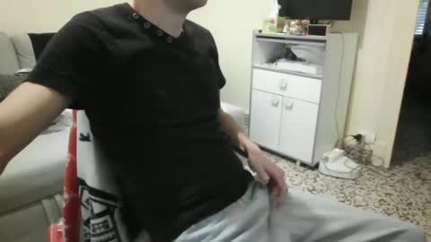 Snapshot of sebseb71 chatting on January 3, 2:19 pm sebseb71 online show from January 3, 2:19 pm