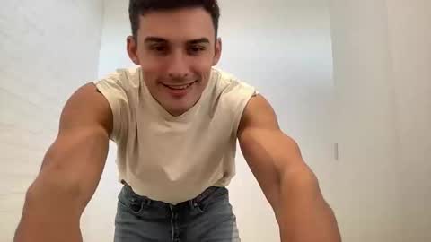 Snapshot of sebybeba chatting on May 12, 3:20 pm sebybeba online show from May 12, 3:20 pm