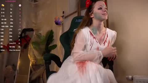 Brenda online show from October 31, 5:14 pm