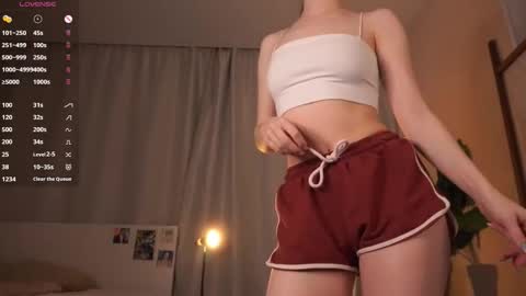 Brenda online show from December 5, 4:25 pm