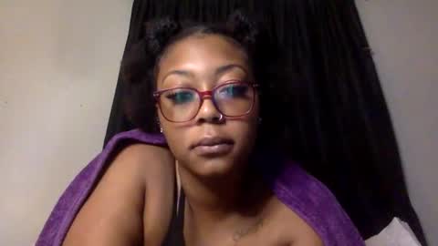 Snapshot of secrectcee chatting on April 5, 4:09 am SecretCee online show from April 5, 4:09 am