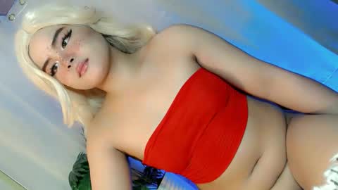 kwen online show from March 30, 7:48 pm