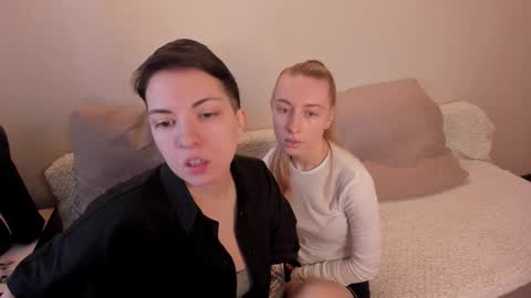 Snapshot of secret_dreams_ chatting on February 24, 8:27 am Amanda and  pair in a real life we love each other but can play with you online show from February 24, 8:27 am