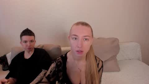 Snapshot of secret_dreams_ chatting on October 15, 8:36 am Amanda and  pair in a real life we love each other but can play with you online show from October 15, 8:36 am