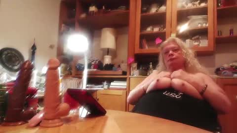 secretbbw_gilf online show from February 2, 6:15 am