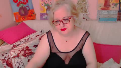 Snapshot of secretloverbbw chatting on May 20, 7:09 pm Alice online show from May 20, 7:09 pm