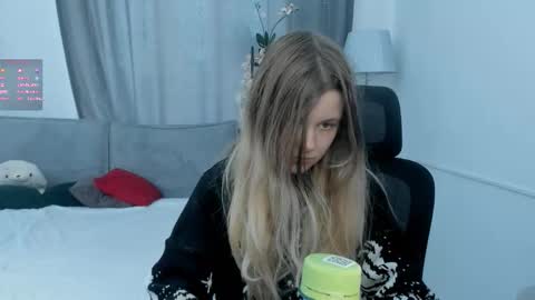 secrettier online show from March 26, 5:46 am