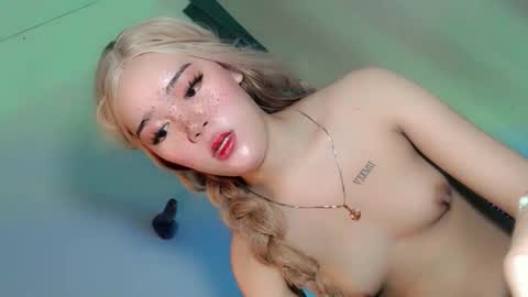 seducing_angela online show from November 27, 12:13 am