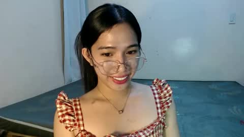 Snapshot of seductive_abia chatting on April 23, 6:21 pm JUST CALL ME ABIA online show from April 23, 6:21 pm