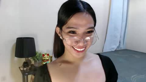 Snapshot of seductive_abia chatting on May 26, 6:42 am JUST CALL ME ABIA online show from May 26, 6:42 am