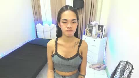 Snapshot of seductive_aliyah chatting on June 8, 11:16 pm aliyah online show from June 8, 11:16 pm