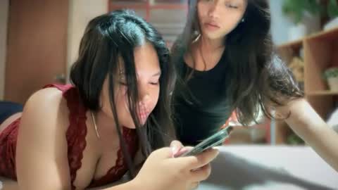 Snapshot of seductive_elle chatting on June 23, 11:14 pm ellie online show from June 23, 11:14 pm