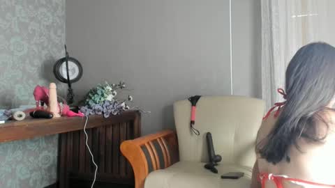 Snapshot of seductive_flower chatting on December 6, 10:27 am Mali online show from December 6, 10:27 am