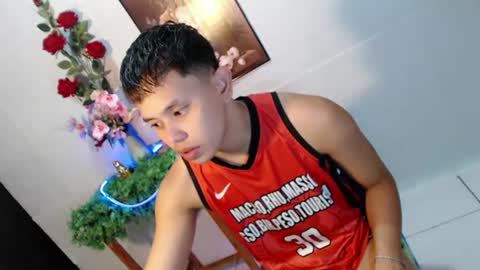 Max online show from June 20, 10:29 am