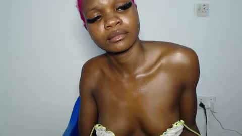 Snapshot of seductive_sugar247 chatting on March 31, 8:31 pm seductive_sugar247 online show from March 31, 8:31 pm