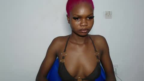 Snapshot of seductive_sugar247 chatting on April 3, 3:54 pm seductive_sugar247 online show from April 3, 3:54 pm