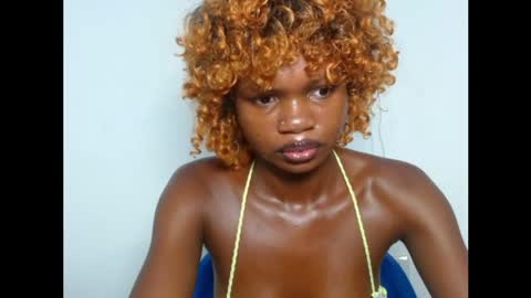 Snapshot of seductive_sugar247 chatting on April 26, 5:38 am seductive_sugar247 online show from April 26, 5:38 am